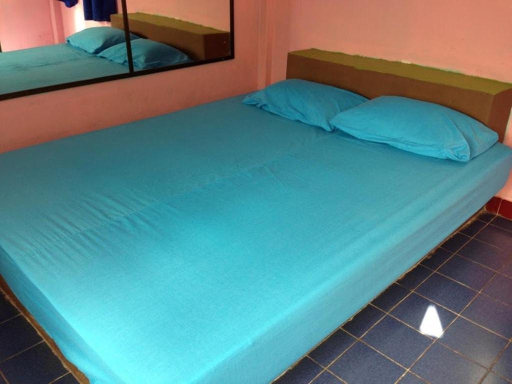 Nora Guesthouse Чумпхон Номер фото